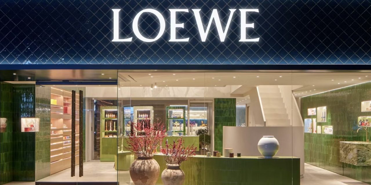 Brand Loewe Hadirkan Perpaduan Seni Dan Kemewahan Modern