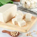 Bolehkah Makan Tahu Putih Mentah? Simak Penjelasannya!