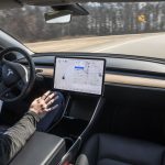 Fitur Autopilot Tesla Model 3: Revolusi Keselamatan Berkendara